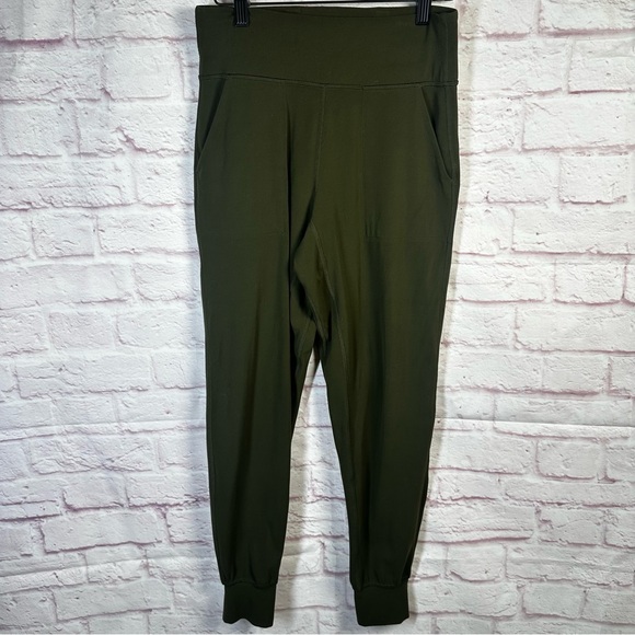 Lululemon Align Jogger 28" Dark Olive Size 6 Women's - Picture 3 of 10